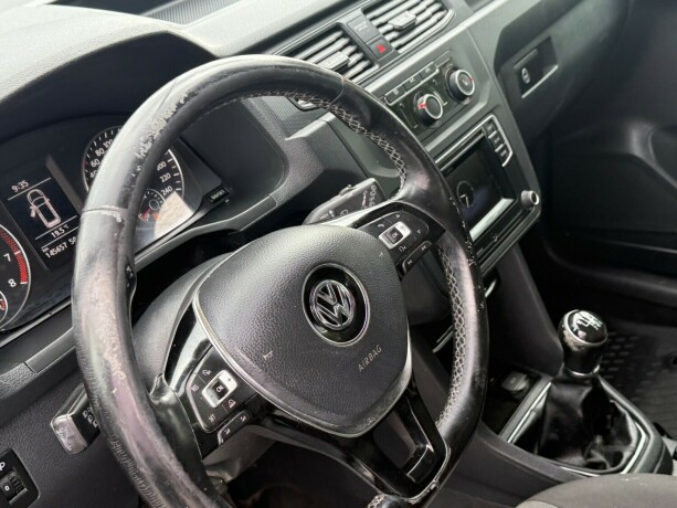 volkswagen-caddy-bensin-2017-big-12