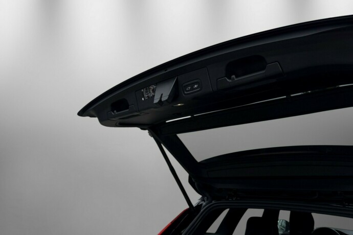 volvo-xc-60-elektrisitetbensin-2020-big-9