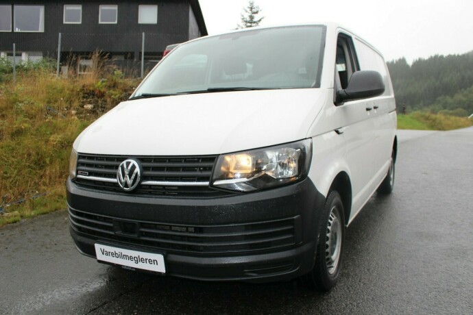 volkswagen-transporter-diesel-2017-big-1