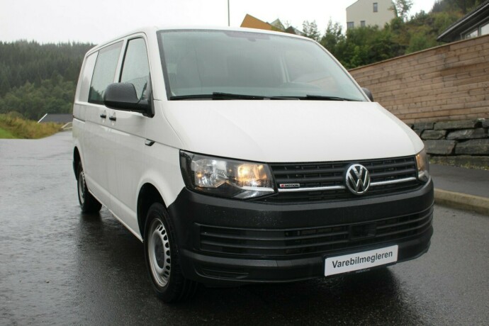 volkswagen-transporter-diesel-2017-big-0
