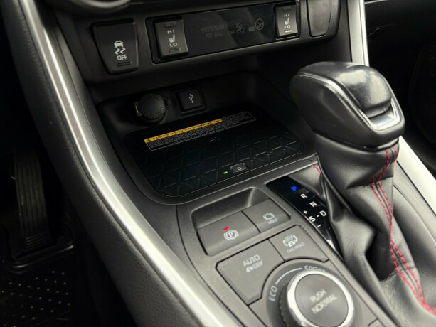 toyota-rav4-plug-in-hybrid-plug-in-petrol-2020-big-19