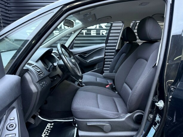 hyundai-ix20-bensin-2013-big-22