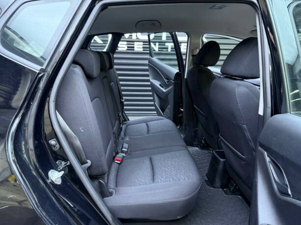 hyundai-ix20-bensin-2013-big-25