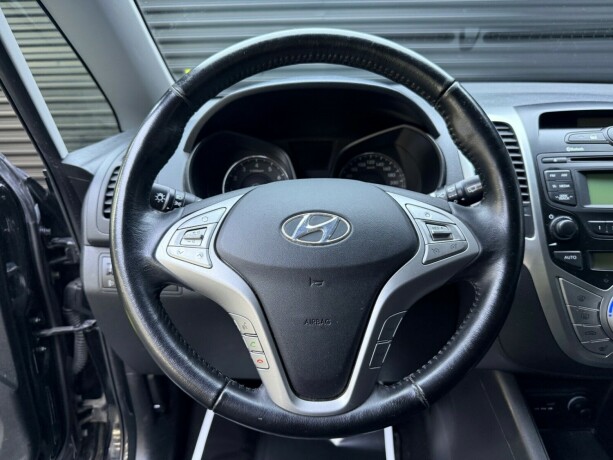 hyundai-ix20-bensin-2013-big-13