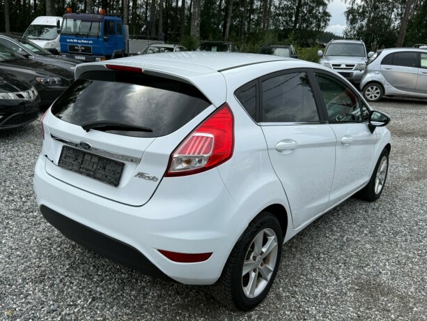 ford-fiesta-bensin-2016-big-6