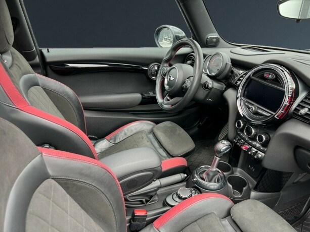 mini-cooper-s-bensin-2017-big-12