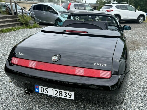 alfa-romeo-spider-bensin-1999-big-3