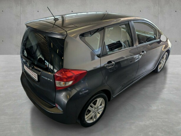 subaru-trezia-bensin-2012-big-7