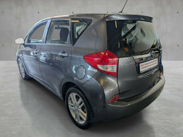 subaru-trezia-bensin-2012-big-2