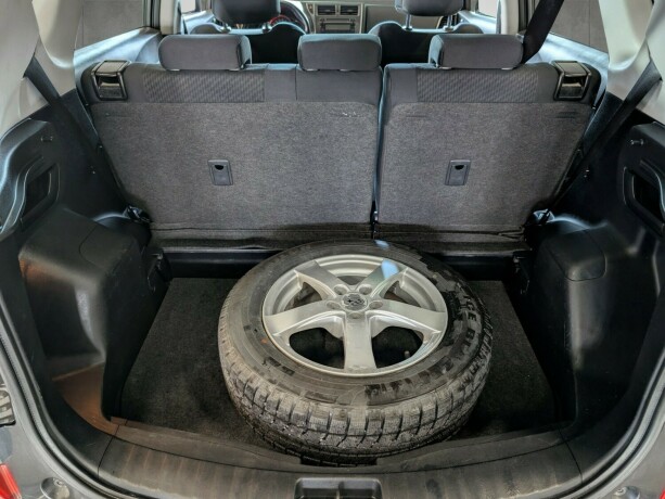 subaru-trezia-bensin-2012-big-24