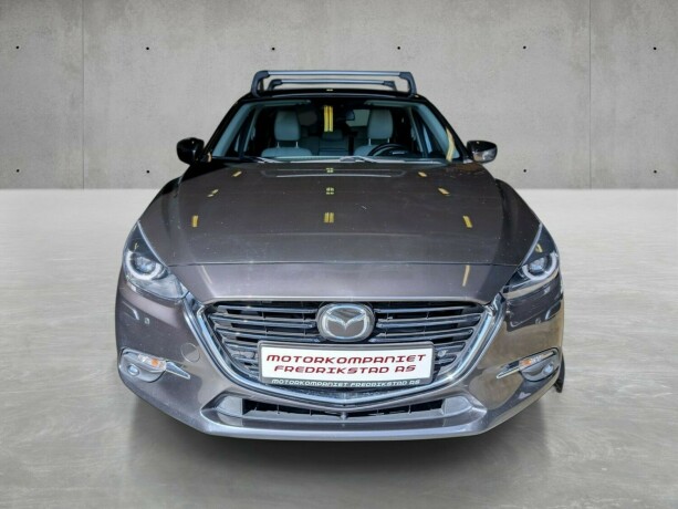 mazda-3-bensin-2017-big-8