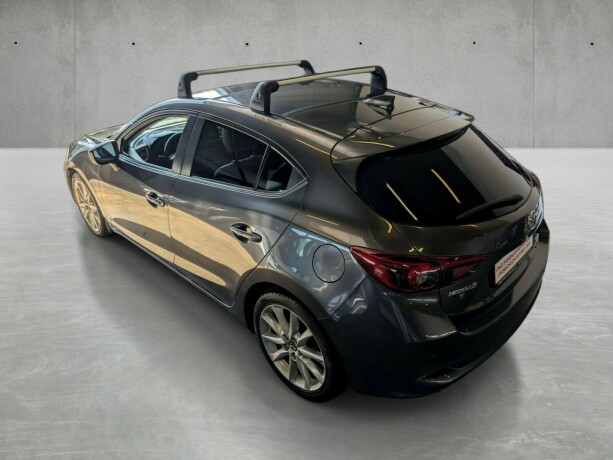 mazda-3-bensin-2017-big-6