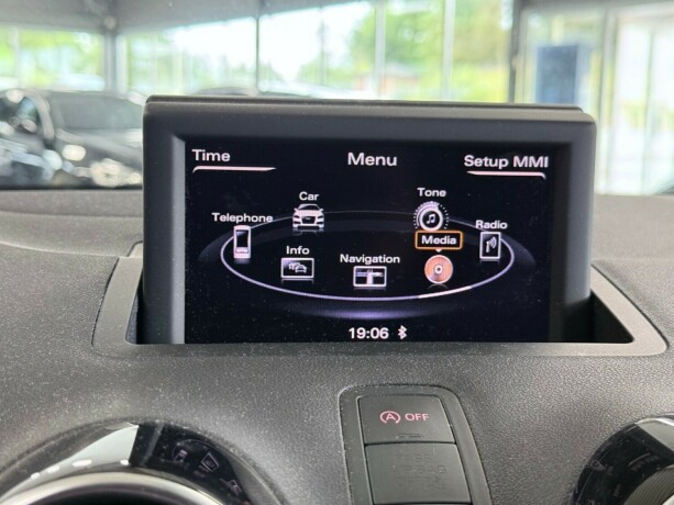 audi-a1-bensin-2013-big-23