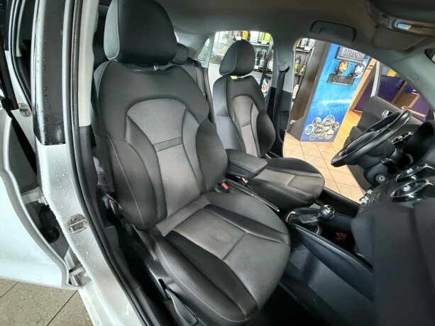 audi-a1-bensin-2013-big-27