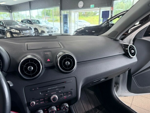 audi-a1-bensin-2013-big-24