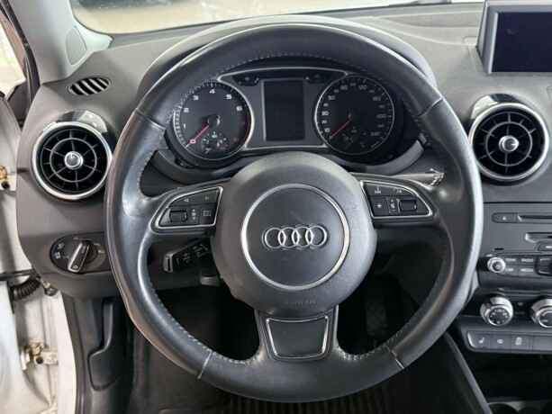 audi-a1-bensin-2013-big-12