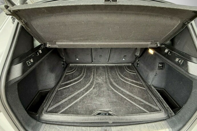 bmw-x1-diesel-2017-big-47