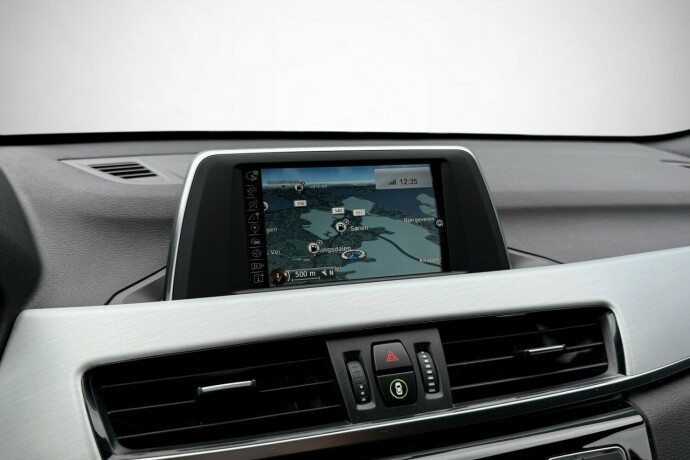 bmw-x1-diesel-2017-big-33