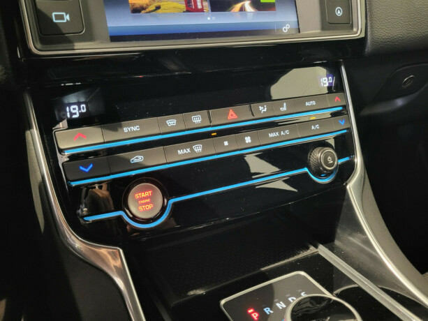 jaguar-xe-diesel-2016-big-22