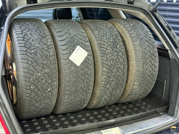 mercedes-benz-c-klasse-bensin-2011-big-37