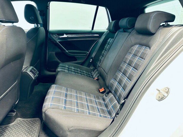 volkswagen-golf-elektrisitetbensin-2016-big-17