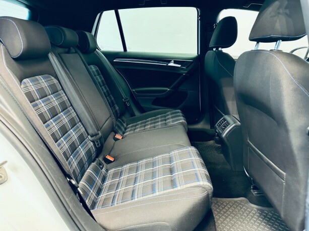 volkswagen-golf-elektrisitetbensin-2016-big-18