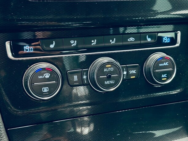 volkswagen-golf-elektrisitetbensin-2016-big-24