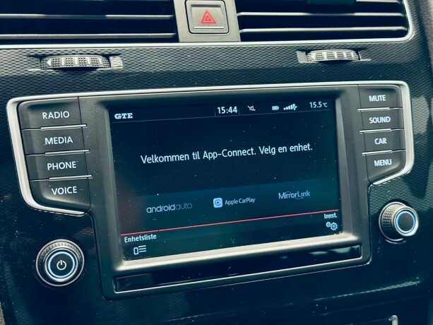volkswagen-golf-elektrisitetbensin-2016-big-27