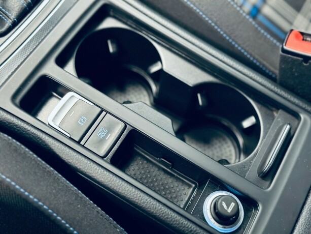 volkswagen-golf-elektrisitetbensin-2016-big-22