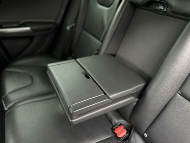 volvo-v60-elektrisitetdiesel-2016-big-14