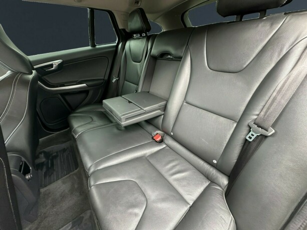 volvo-v60-elektrisitetdiesel-2016-big-13