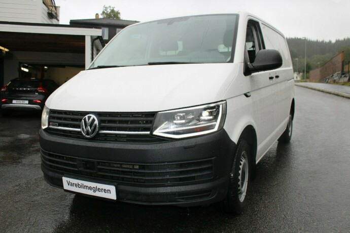 volkswagen-transporter-diesel-2017-big-1