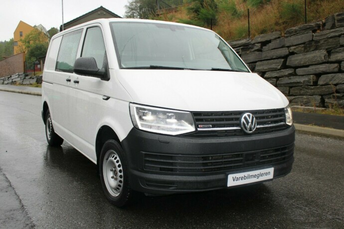 volkswagen-transporter-diesel-2017-big-0