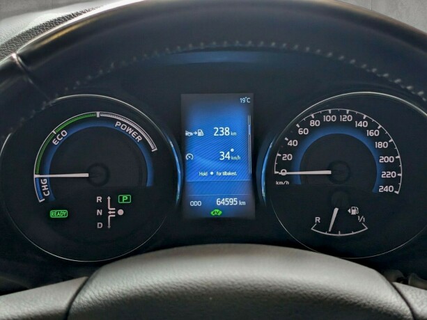 toyota-auris-elektrisitetbensin-2016-big-16