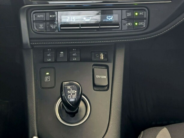 toyota-auris-elektrisitetbensin-2016-big-18