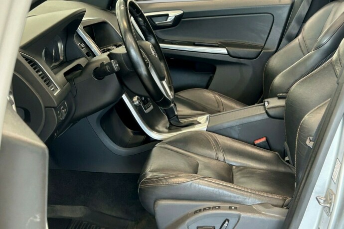 volvo-xc-60-diesel-2017-big-6