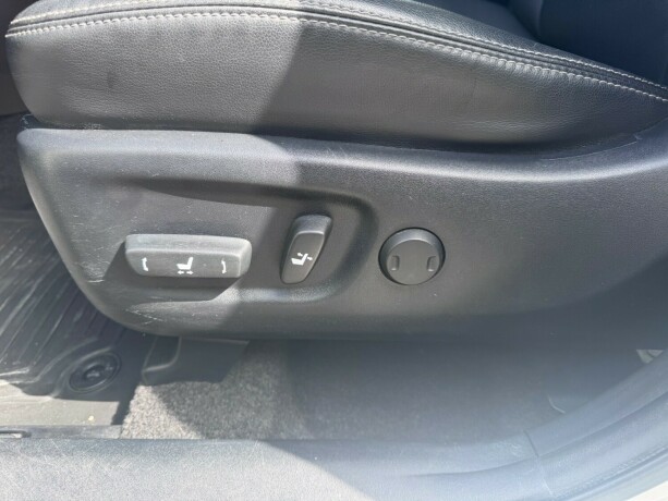 toyota-prius-seven-elektrisitetbensin-2018-big-16