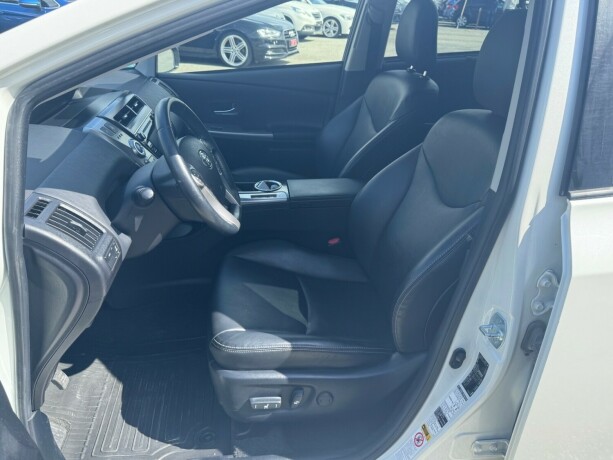 toyota-prius-seven-elektrisitetbensin-2018-big-7