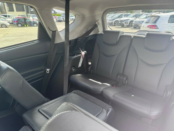 toyota-prius-seven-elektrisitetbensin-2018-big-14
