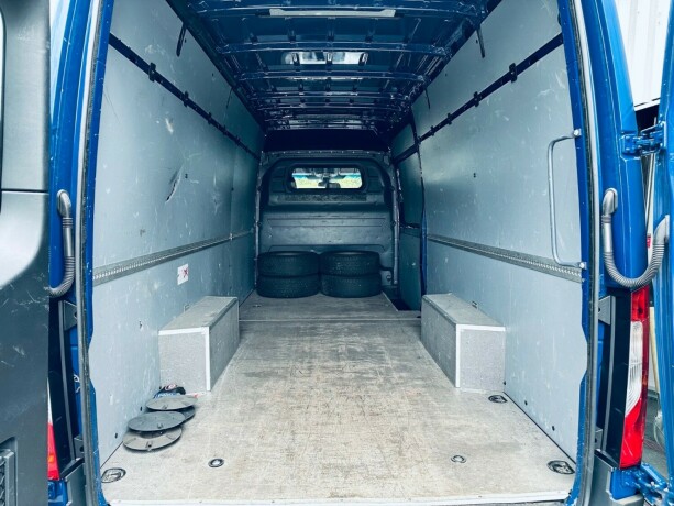 mercedes-benz-sprinter-diesel-2019-big-22