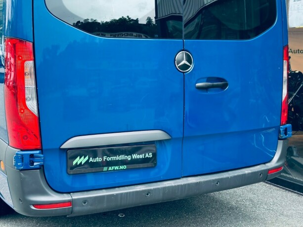 mercedes-benz-sprinter-diesel-2019-big-3