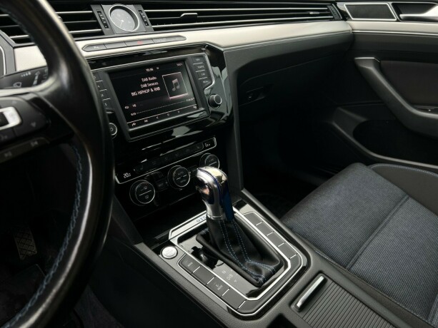 volkswagen-passat-elektrisitetbensin-2016-big-19