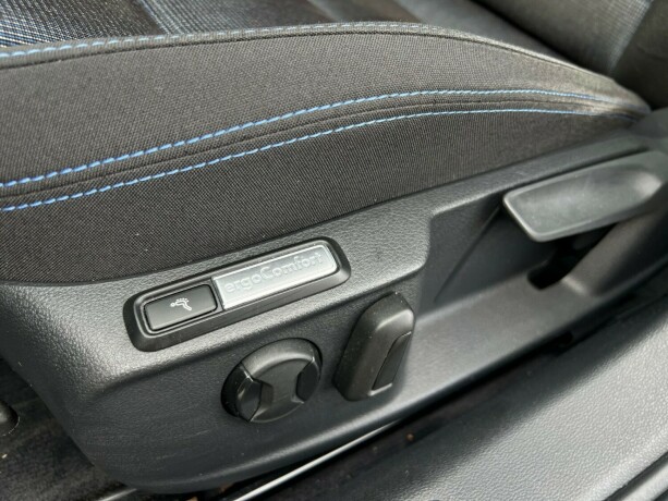 volkswagen-passat-elektrisitetbensin-2016-big-26