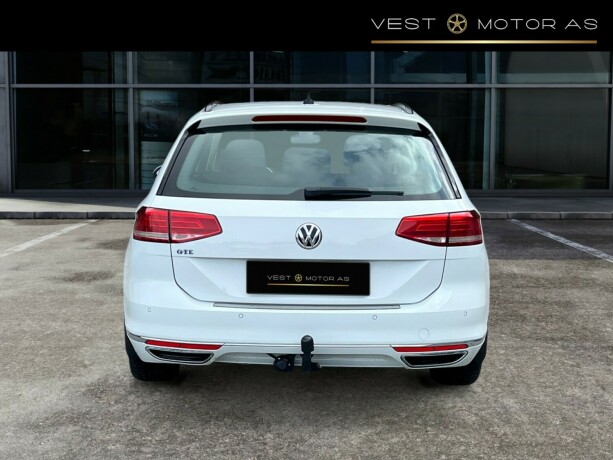 volkswagen-passat-elektrisitetbensin-2016-big-5