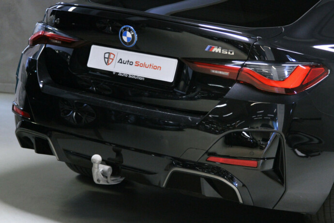 bmw-i4-m50-elektrisitet-2023-big-30