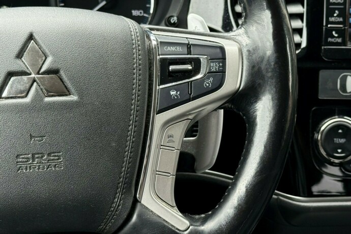 mitsubishi-outlander-elektrisitetbensin-2016-big-42
