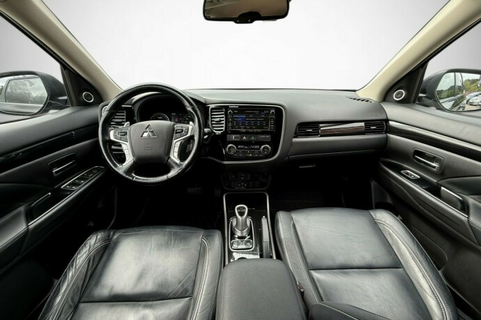 mitsubishi-outlander-elektrisitetbensin-2016-big-37