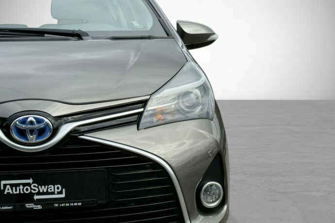 toyota-yaris-elektrisitetbensin-2017-big-4