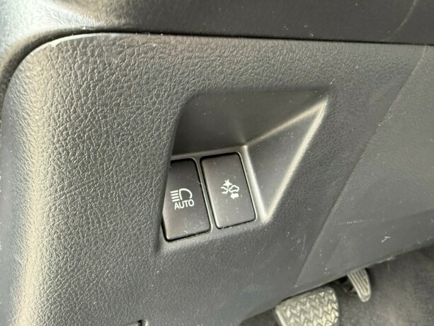toyota-yaris-elektrisitetbensin-2017-big-16
