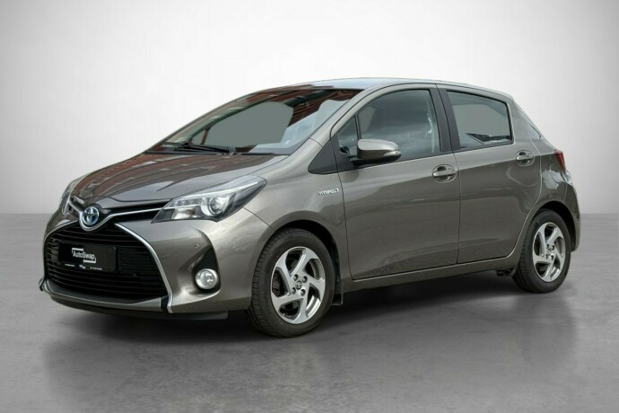 toyota-yaris-elektrisitetbensin-2017-big-0